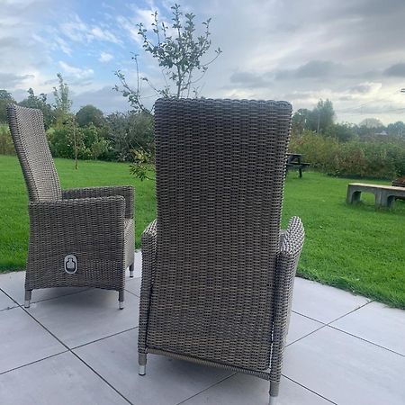 Droom aan de Linge Wadenoijen Buitenkant foto