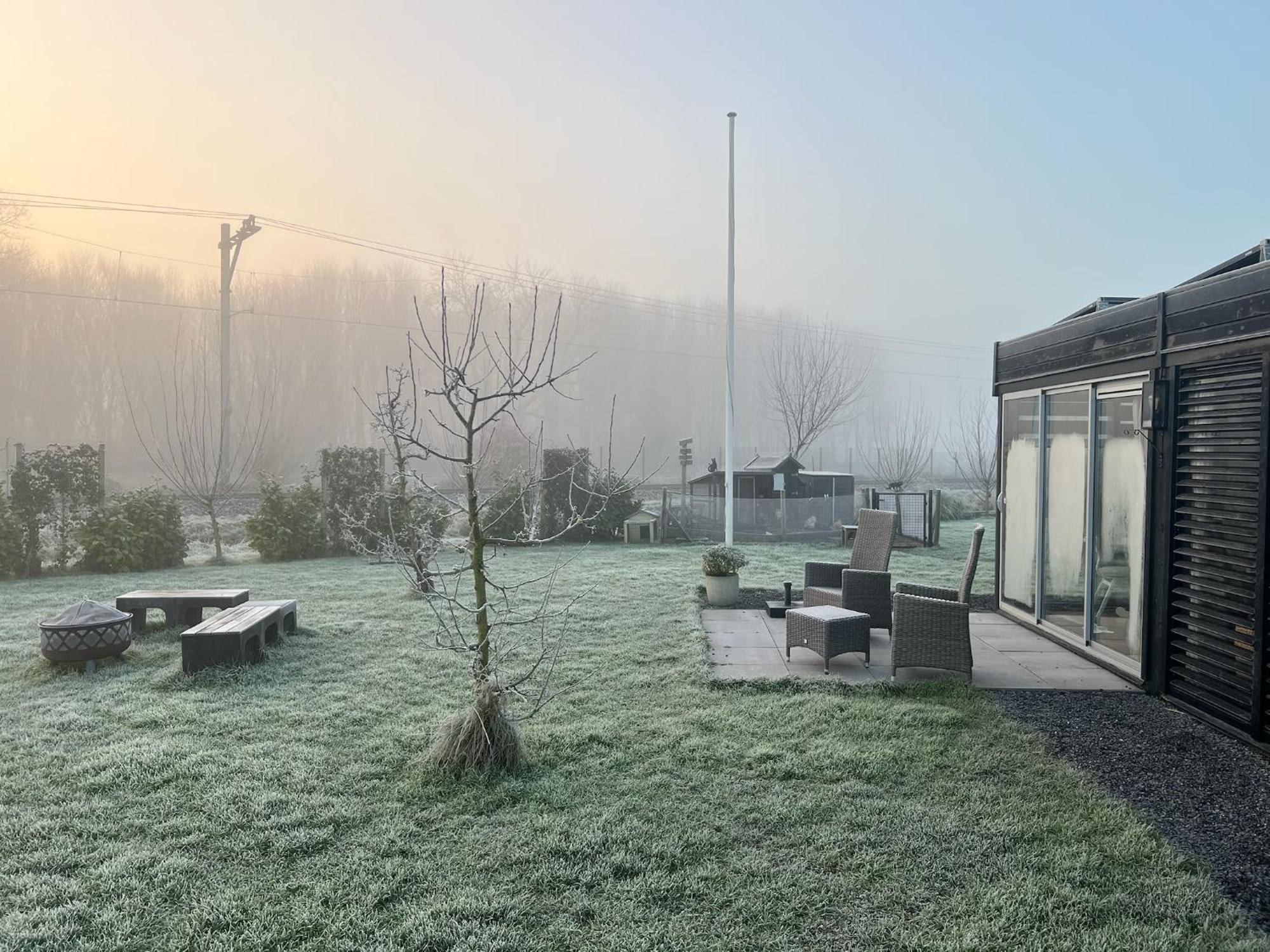 Droom aan de Linge Wadenoijen Buitenkant foto